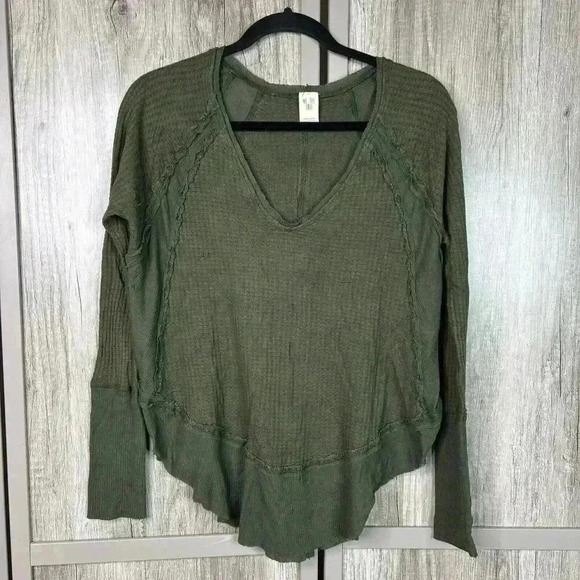 We The Free Thermal Top XS Dark Greek Color V Neckline Long Sleeves - Picture 1 of 7